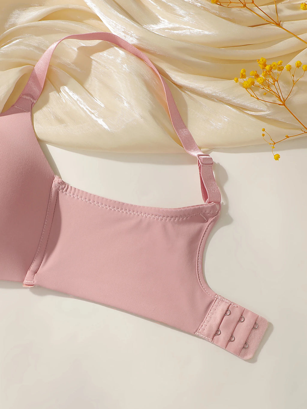 3PCS Seamless Non Wired Pure Color Wireless Bra for Women Comfortable Padded Bralette Light Support T-Shirt Bras Soft Everyday