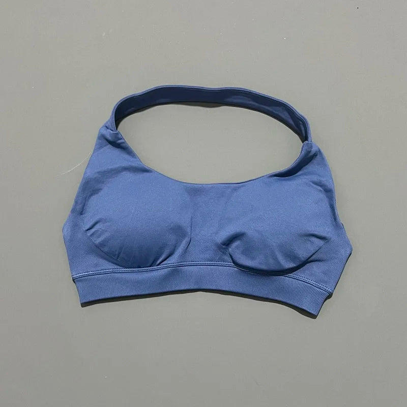 HISTELLO Seamless Halter Sports Bra – Open Back Gym & Yoga Top