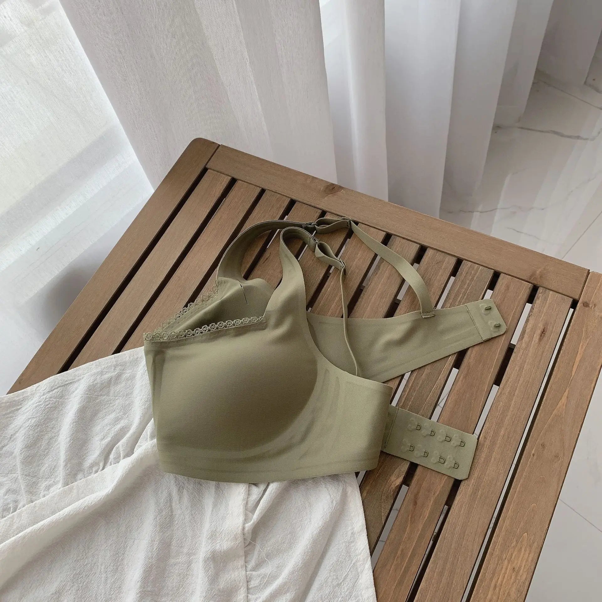 Ultra-Thin Seamless Wireless Bra – Lightweight Invisible T-Shirt Everyday 70A–100H