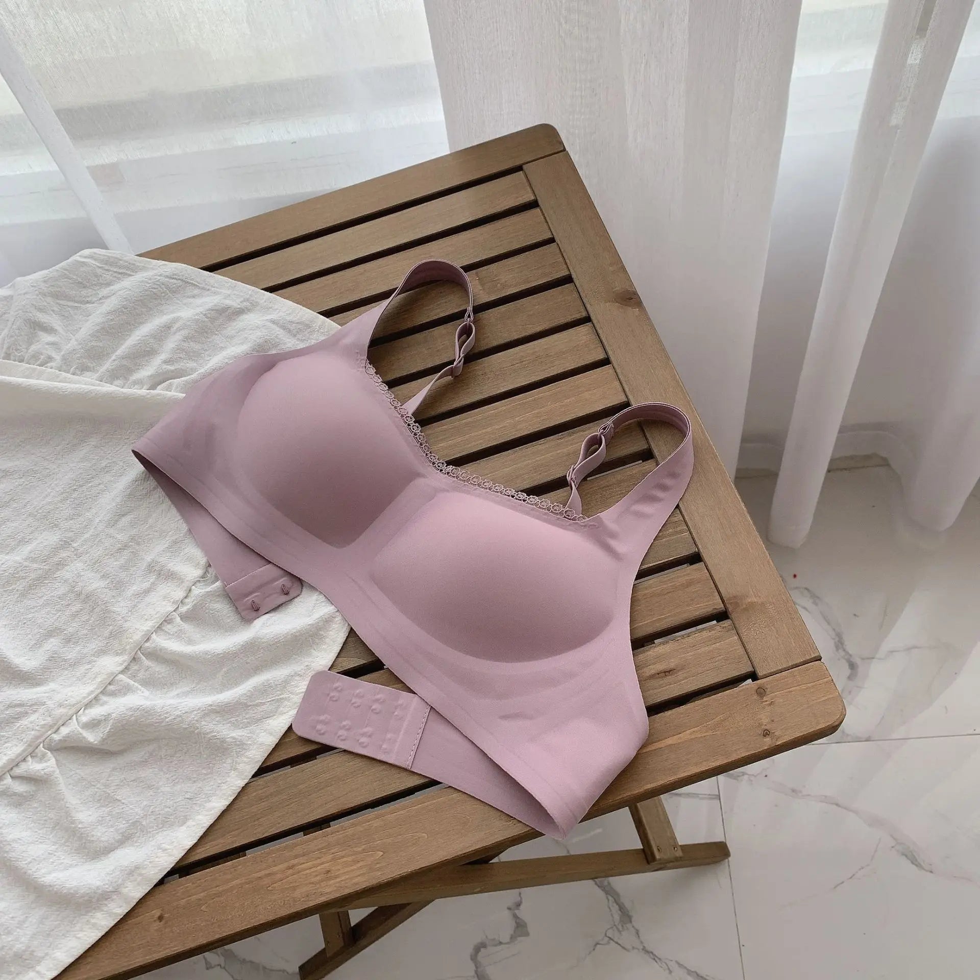 Ultra-Thin Seamless Wireless Bra – Lightweight Invisible T-Shirt Everyday 70A–100H