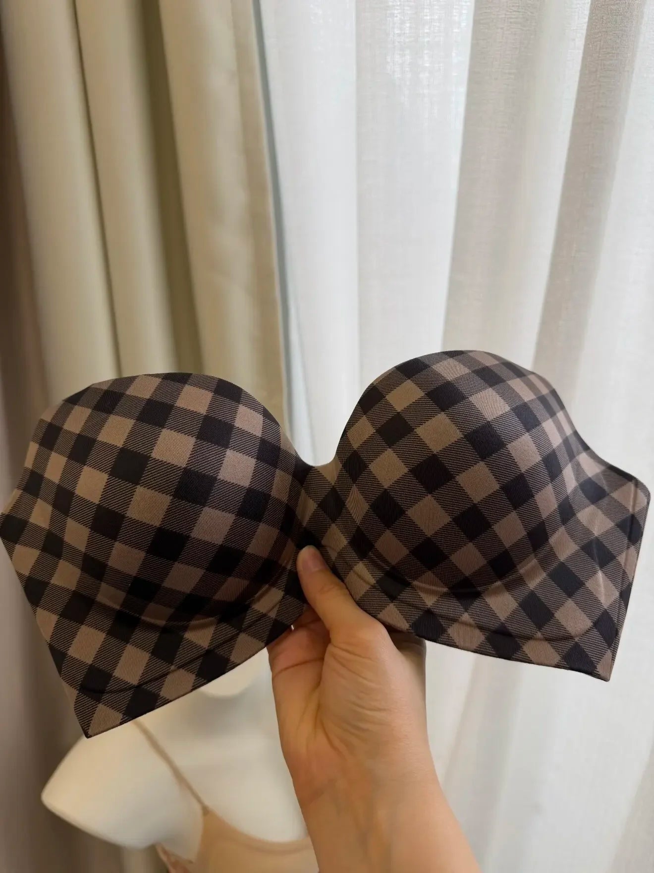 Sexy Seamless Push-Up Bra for Women Wireless with Soft Support Lift & Anti-Sagging Side Support for Armpit Fat Plaid Pattern