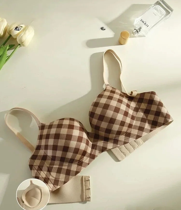 Sexy Seamless Push-Up Bra for Women Wireless with Soft Support Lift & Anti-Sagging Side Support for Armpit Fat Plaid Pattern