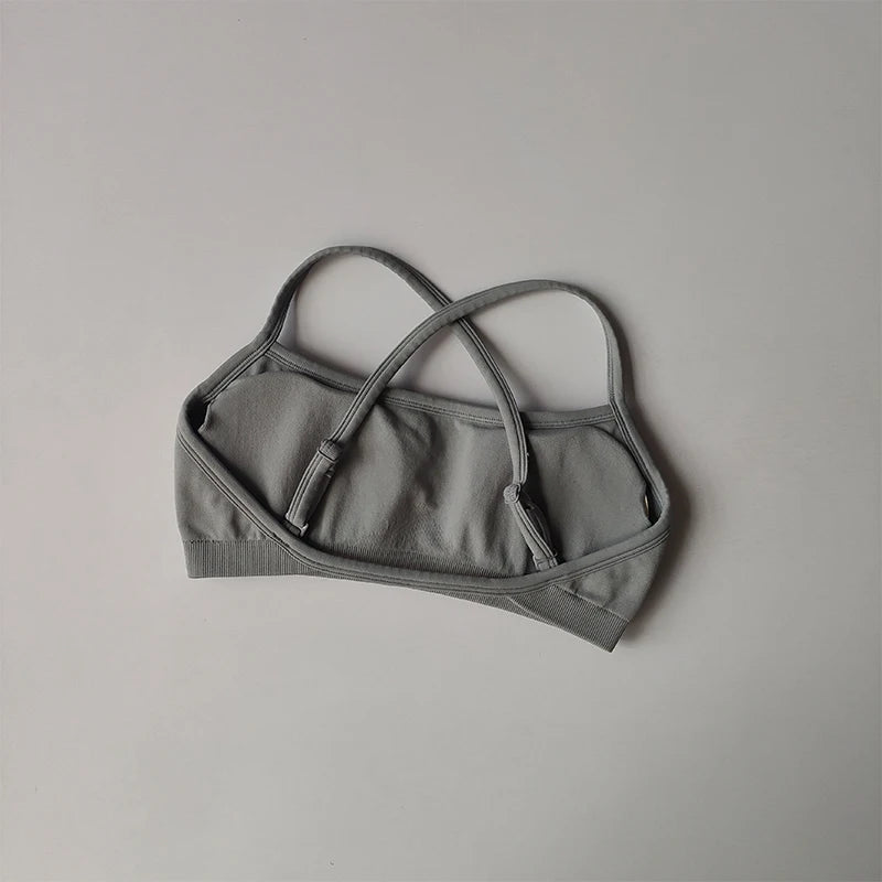 Gathering Shockproof Sports Bra – Seamless Crop Top Beautiful Back