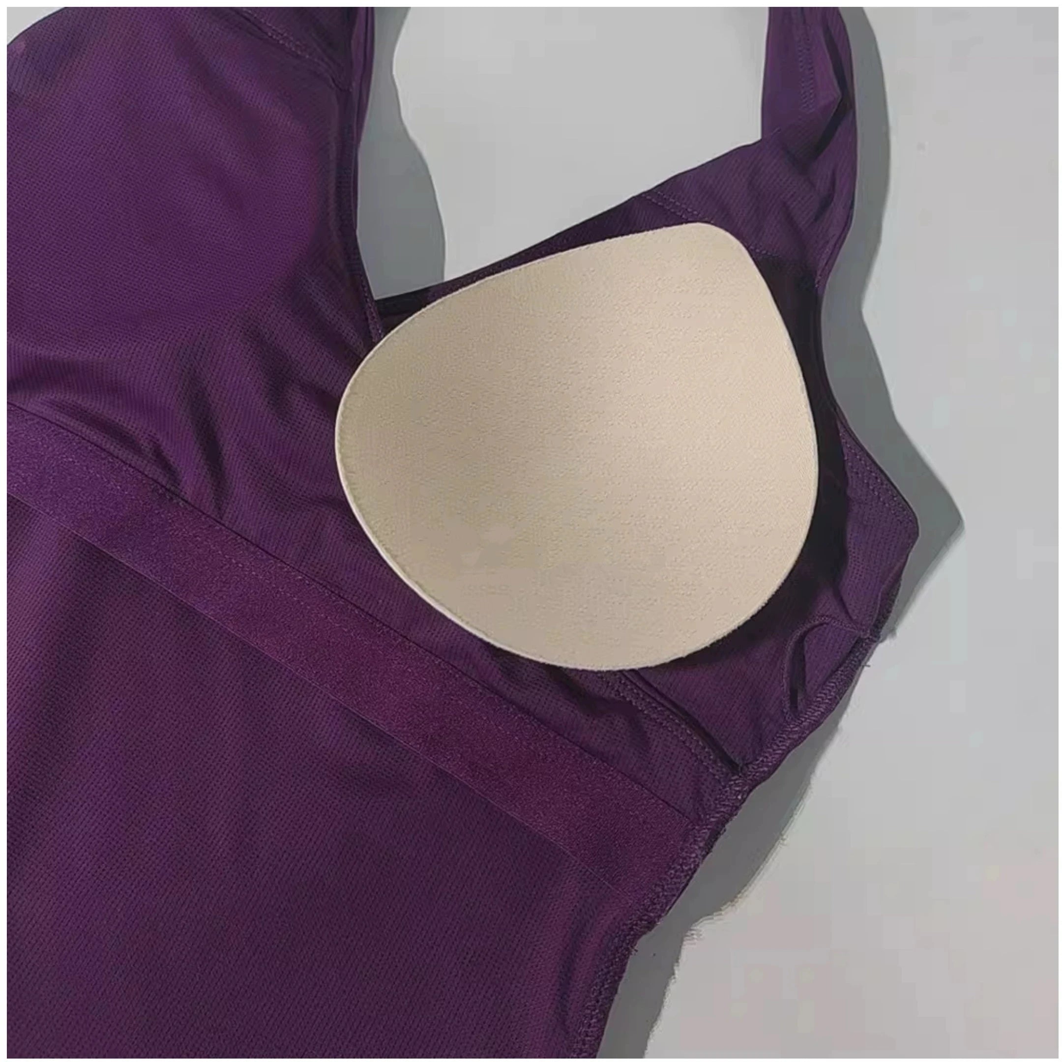 Women's Sexy V-Neck Fitness Bra Nude Sports Bra Hanging Neck Yoga Suit Vest Comfortable Breathable Gym Top for Active Wear