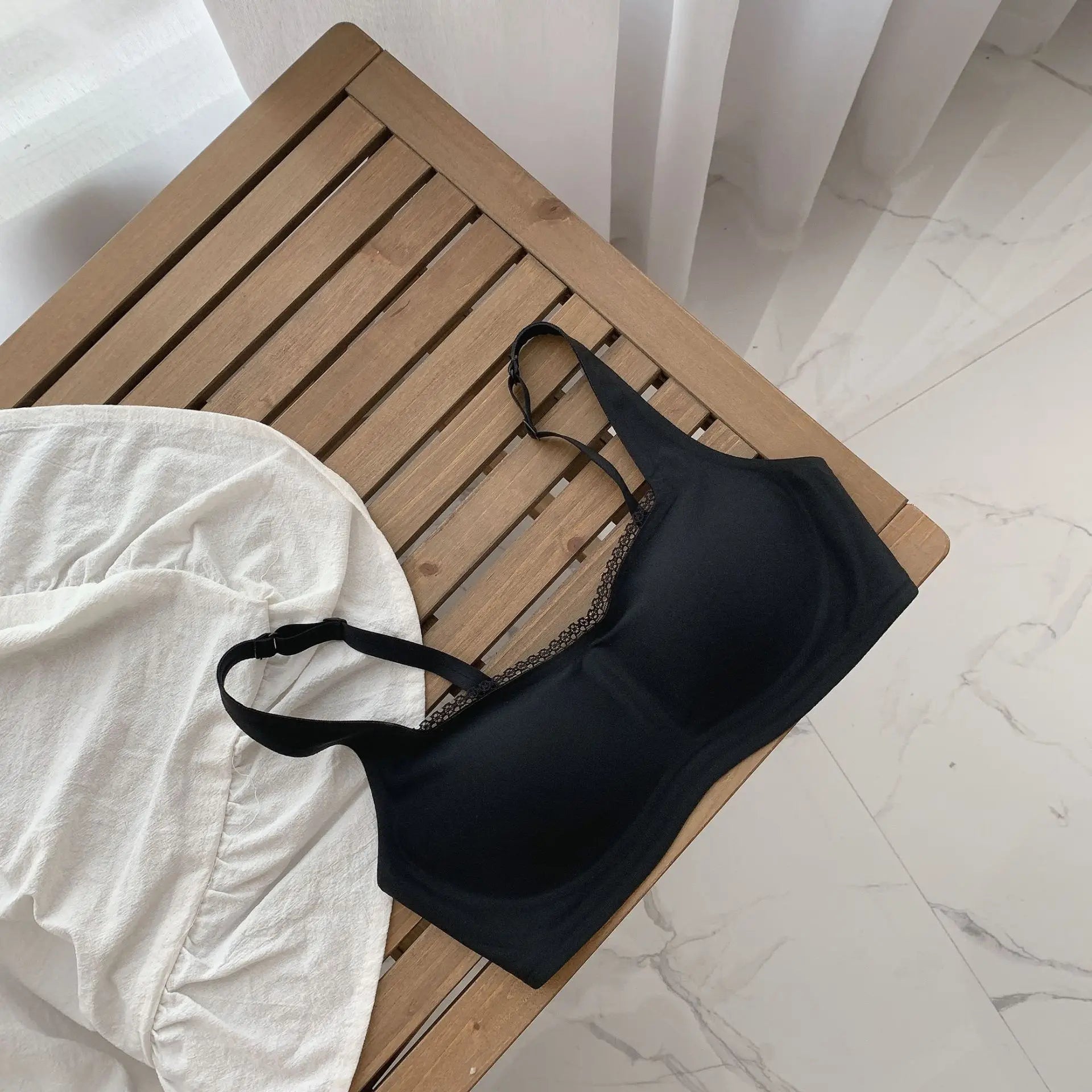 Ultra-Thin Seamless Wireless Bra – Lightweight Invisible T-Shirt Everyday 70A–100H