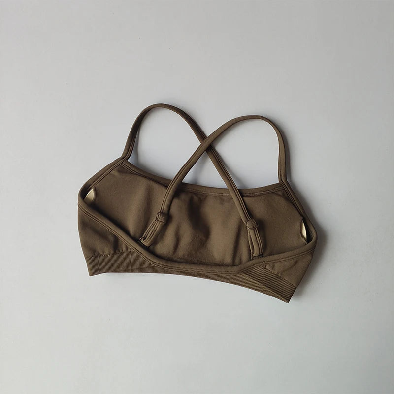 Gathering Shockproof Sports Bra – Seamless Crop Top Beautiful Back