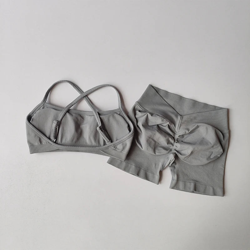 Gathering Shockproof Sports Bra – Seamless Crop Top Beautiful Back